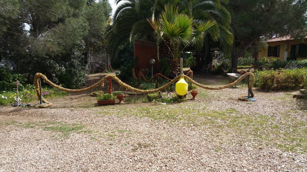 סן ג'ובאני די סיניס Tharros B&B מראה חיצוני תמונה