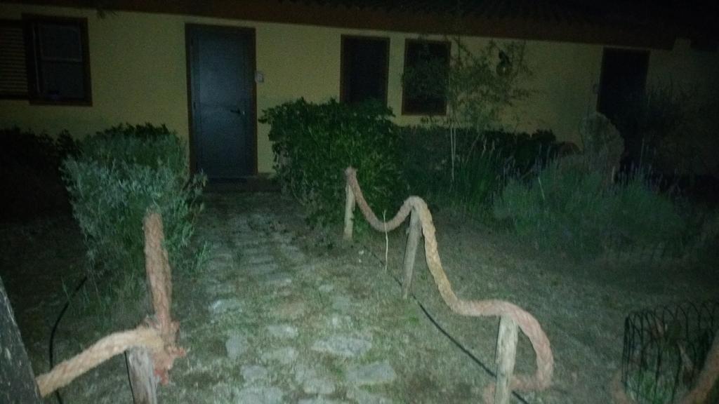 סן ג'ובאני די סיניס Tharros B&B מראה חיצוני תמונה