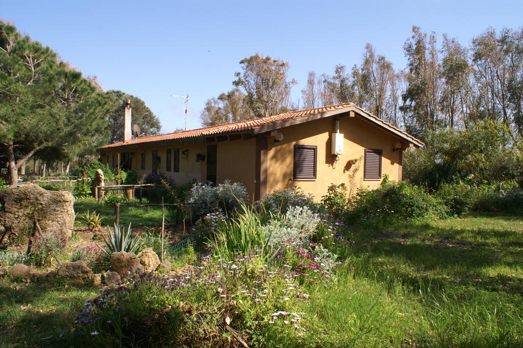 סן ג'ובאני די סיניס Tharros B&B מראה חיצוני תמונה